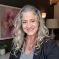 Dr. Lynne Santiago