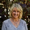 Dr. Christine Duis