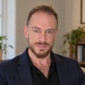 Dr. Alan Winder