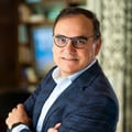 Dr. Daniel Reyes