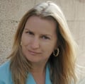 Dr. Stefanie Smith