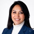 Cristina Flores