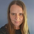 Keely Lyons