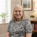 Claudia Burns