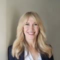 Leslie Davis