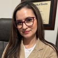 Adriana Flores