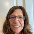 Dr. Elizabeth Parr