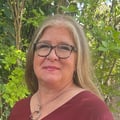 Laura Nobles