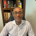Dr. Sean Stephens