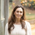 Dr. Claudia Reyes