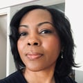 Nanette Wade