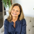Amy J Gartner