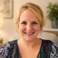 Jennifer Bayer