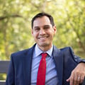 Dr. Javier Luna