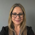 Dr. Isabel KBurg