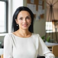 Dr. Ester Goldvarg