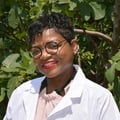 Dr. Yvonne Mckenzie